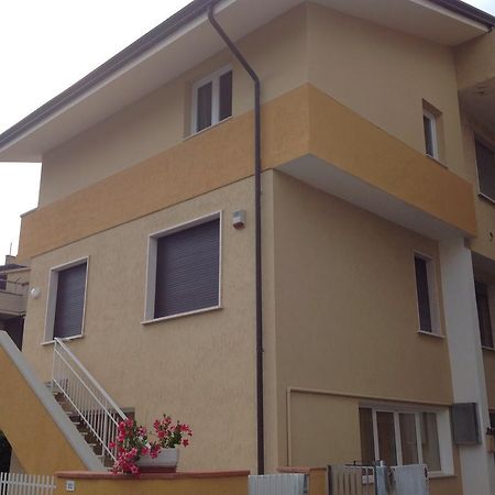 Villa La Casa Dei Colori à Torre del Lago Puccini Chambre photo