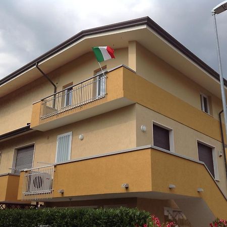 Villa La Casa Dei Colori à Torre del Lago Puccini Chambre photo