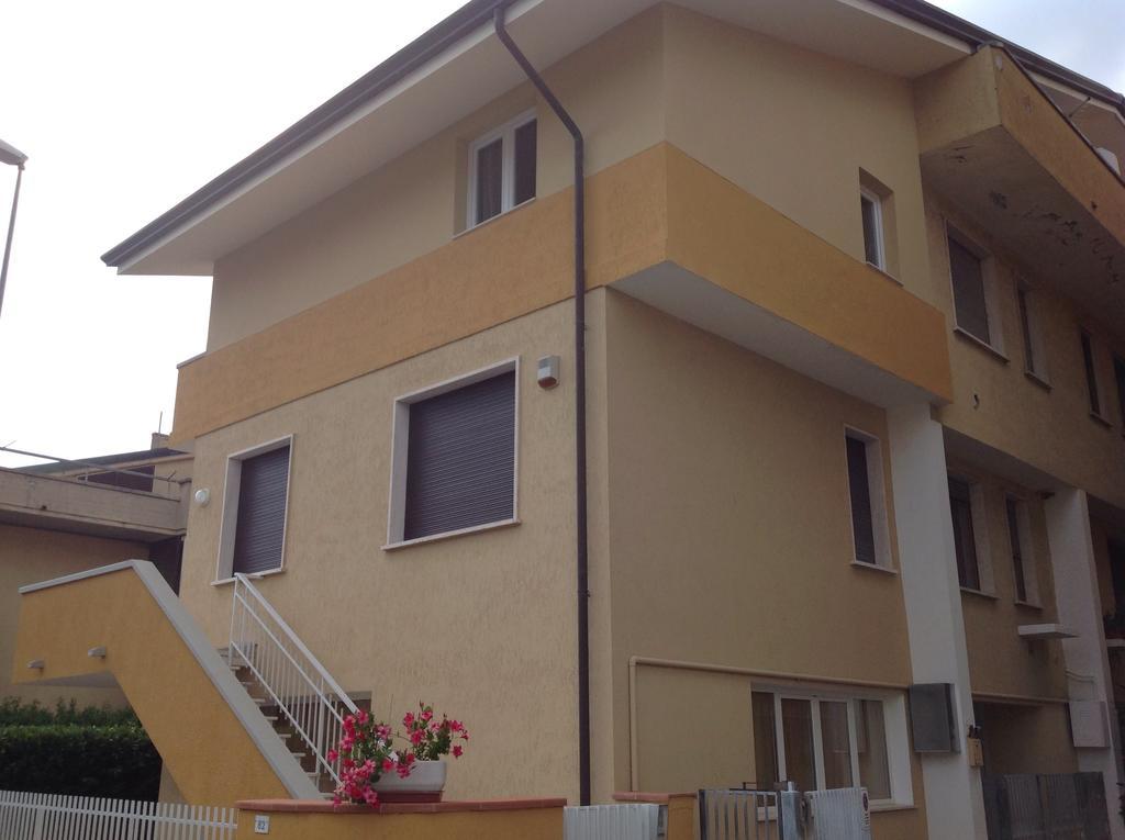 Villa La Casa Dei Colori à Torre del Lago Puccini Chambre photo